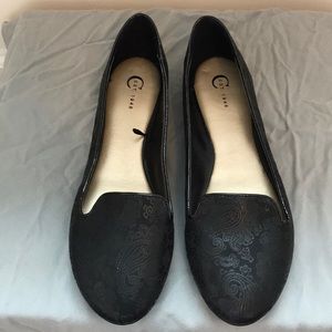 Cato Fashions never worn Black embossed flats